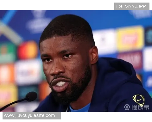 丹索承认与迪涅发生碰撞表达歉意并强调自己先触球 丹索承认与迪涅发生碰撞表达歉意并强调自己先触球