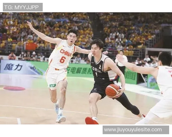 李贤重狂砍33分14篮板赛前准备充分解说员称其为比赛关键人物