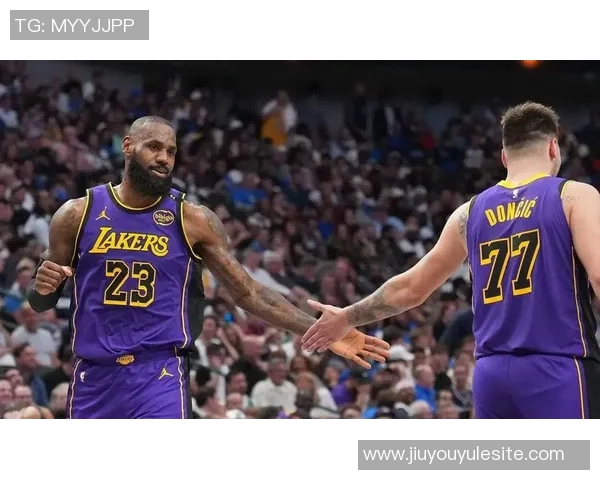 A史密斯分析詹姆斯表现称湖人有望冲击西部决赛